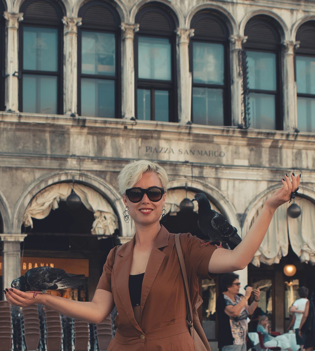 Turkish female technology analyst smiling